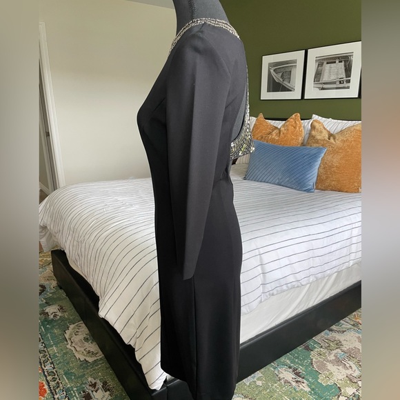 Black cocktail dress with back beading - Picture 3 of 7